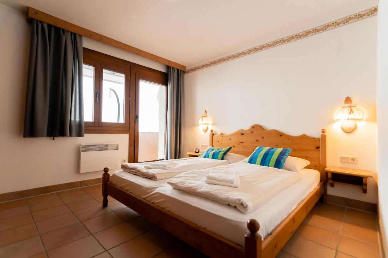 Apartment Weitblick - Almresort Gerlitzen Трефен Екстериор снимка